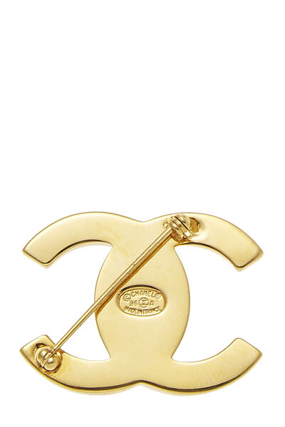 Gold 'CC' Turnlock Pin Medium, , large