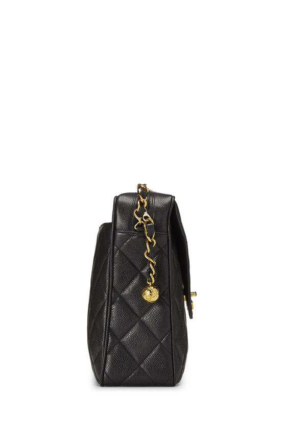 Chanel Vintage Caviar Leather Drawstring Shoulder Bag (SHF-21297) – LuxeDH