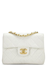 White Quilted Lambskin Classic Double Flap Medium