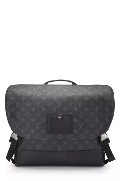 Louis Vuitton Black Monogram Eclipse Voyager Messenger MM — photo 1