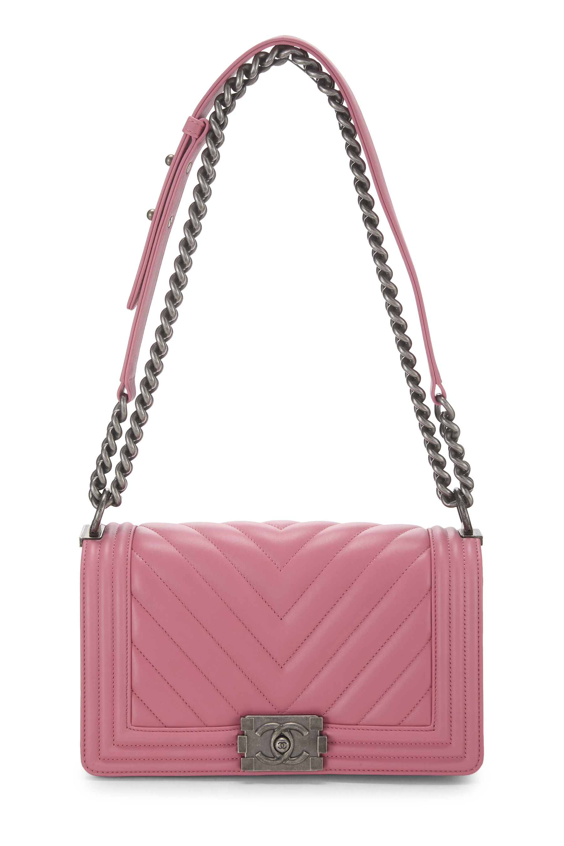 Women's Chanel Pink Chevron Calfskin Boy Bag Medium in Pink Medium
