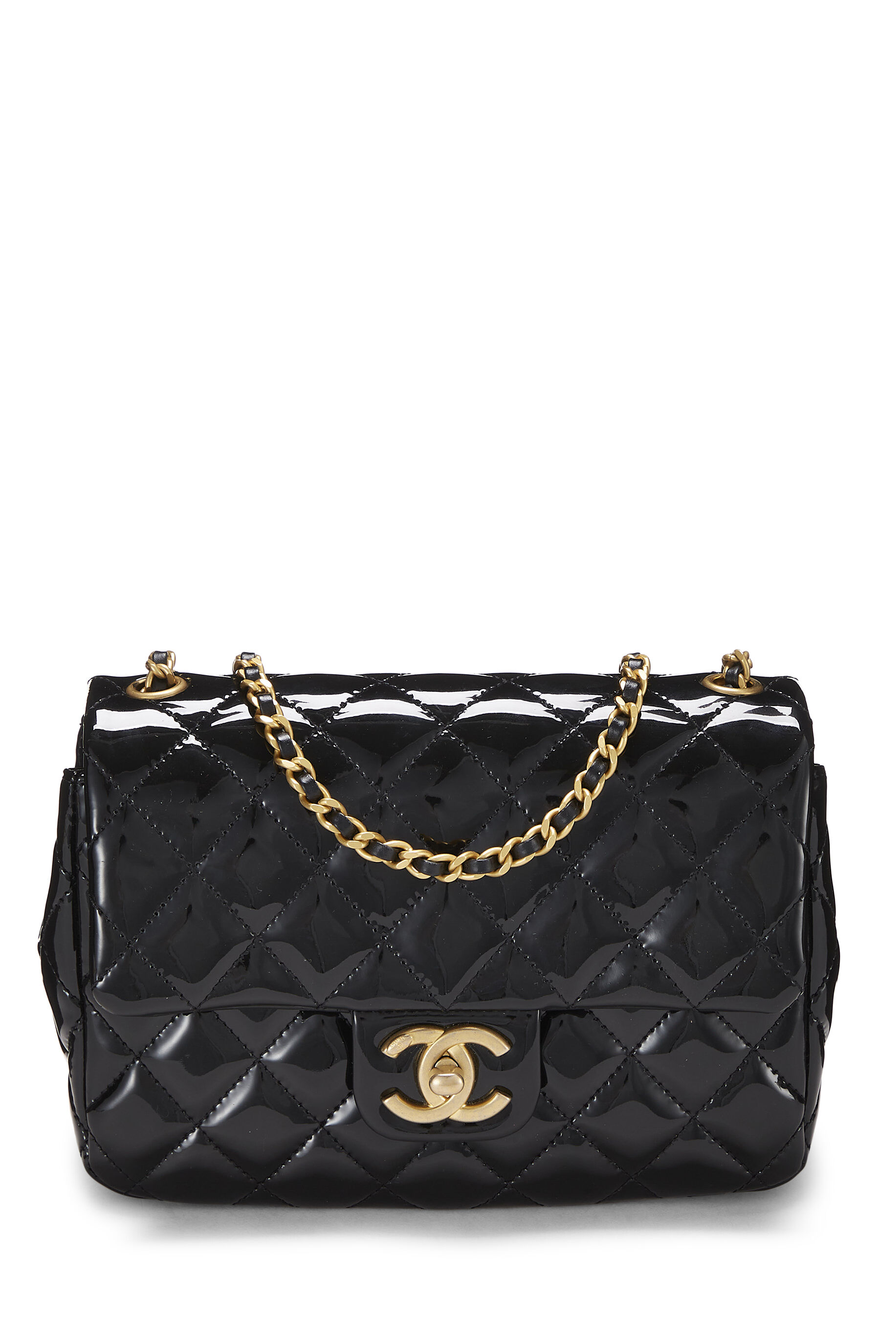 black chanel handbag