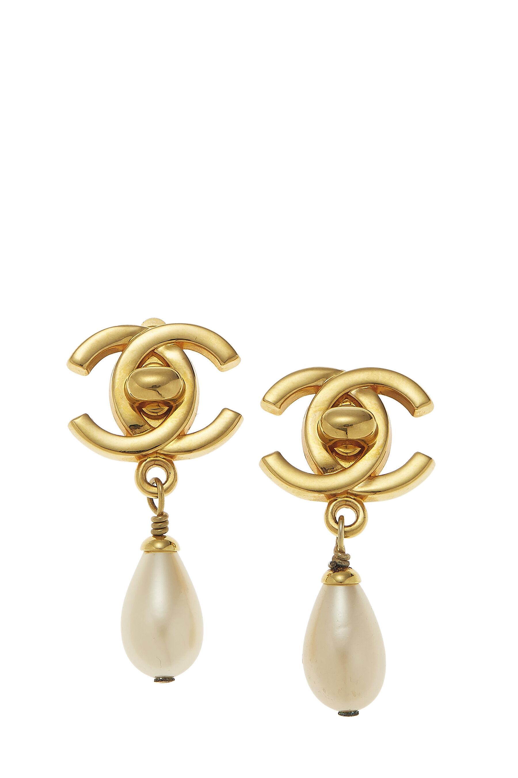 chanel turnlock earrings 2021