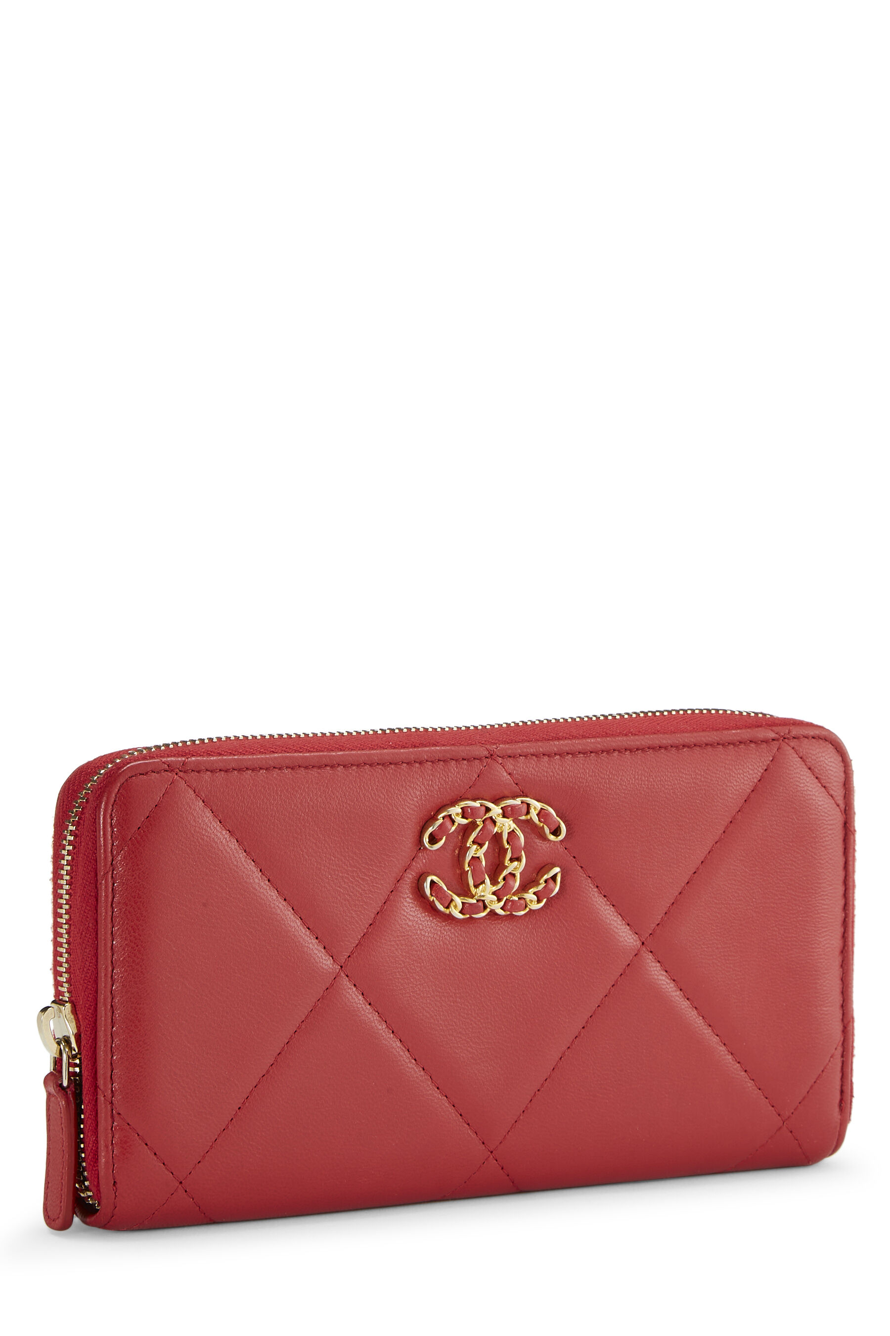CHANEL Lambskin Quilted Chanel 19 Zip Card Holder Wallet White |  FASHIONPHILE