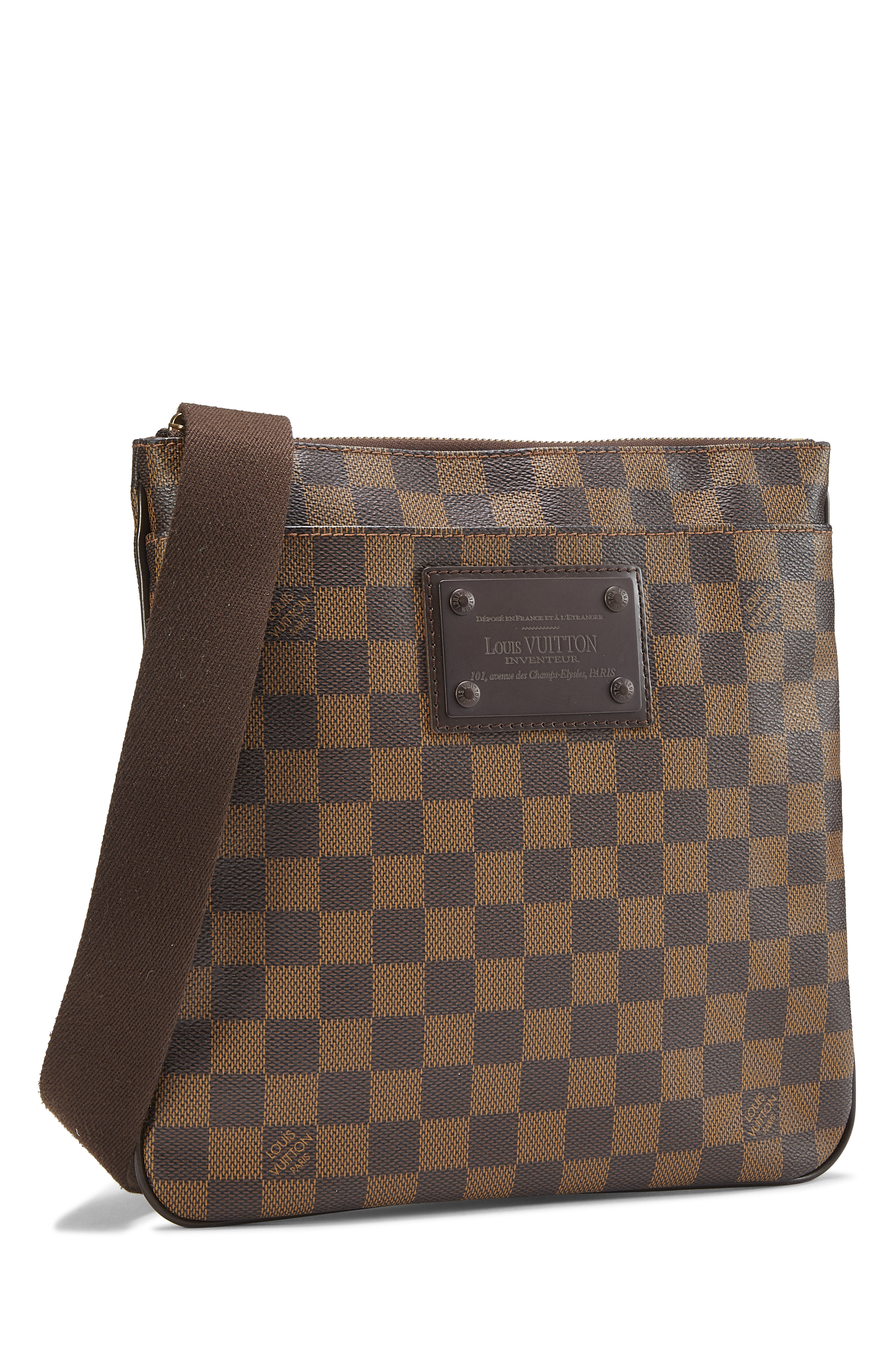 LOUIS VUITTON Pochette Flat Brooklyn Shoulder Crossbody Bag N41100